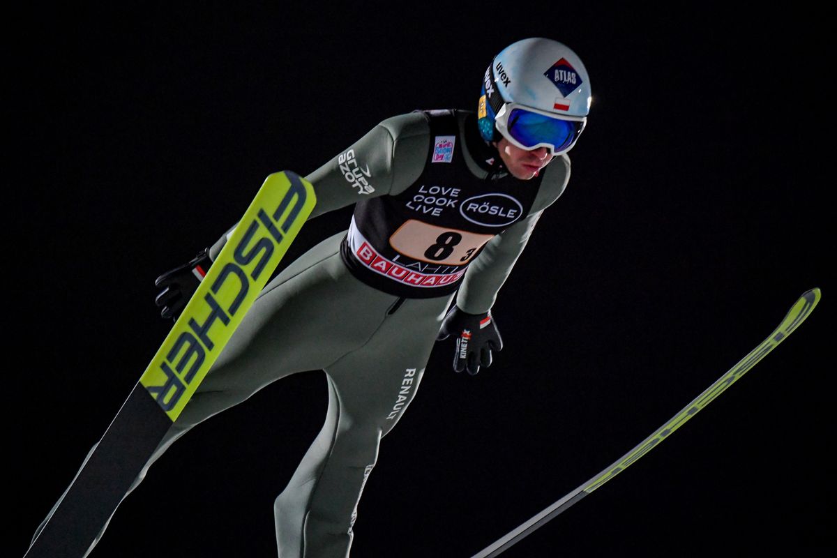 Skoki narciarskie w Lahti. Polacy ponownie na podium konkursu drużynowego