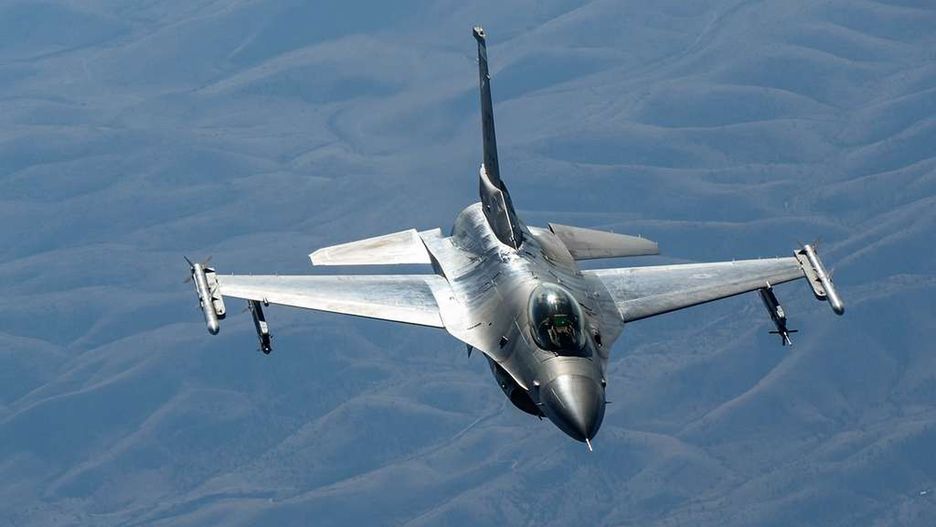 F-16