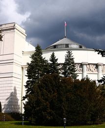 Inspektorzy pracy skontrolowali przestrzeganie prawa pracy w Sejmie