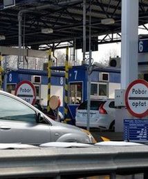 Drogi podczas wakacji. Podniosą szlabany na A4?