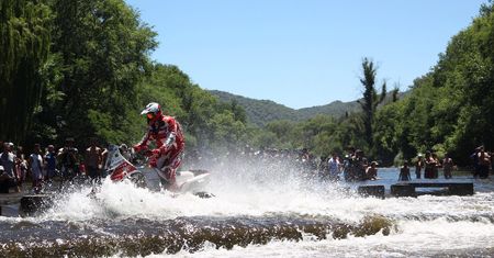 Rajd Dakar 2014. Trzecie miejsce Sonika w II etapie, Hołowczyc - jedenasty