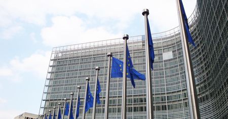 USA nakłada cła. Unia Europejska odpowiada tym samym