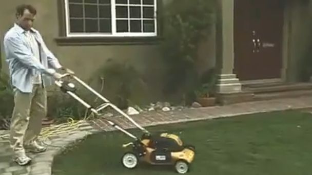 Zobacz zbuntowaną kosiarkę [wideo] 1