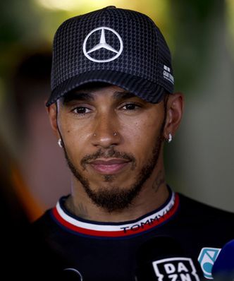 Lewis Hamilton popełnił kosztowny błąd? "To pogarsza sytuację"