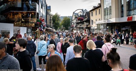Zakopane sporo ryzykuje. To stąd biorą się pustki w hotelach przed wakacjami