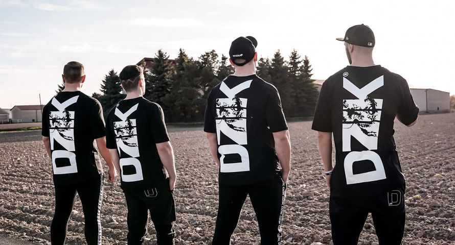 Z siłowni na "salony". Jak społeczność zbudowała markę wartą miliony