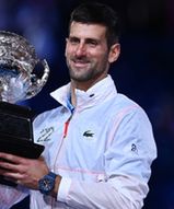"Niesamowity występ" Roger Federer pogratulował Novakowi Djokoviciowi