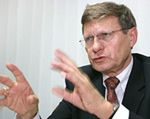 Balcerowicz: Podwyżka stóp lekiem na inflację