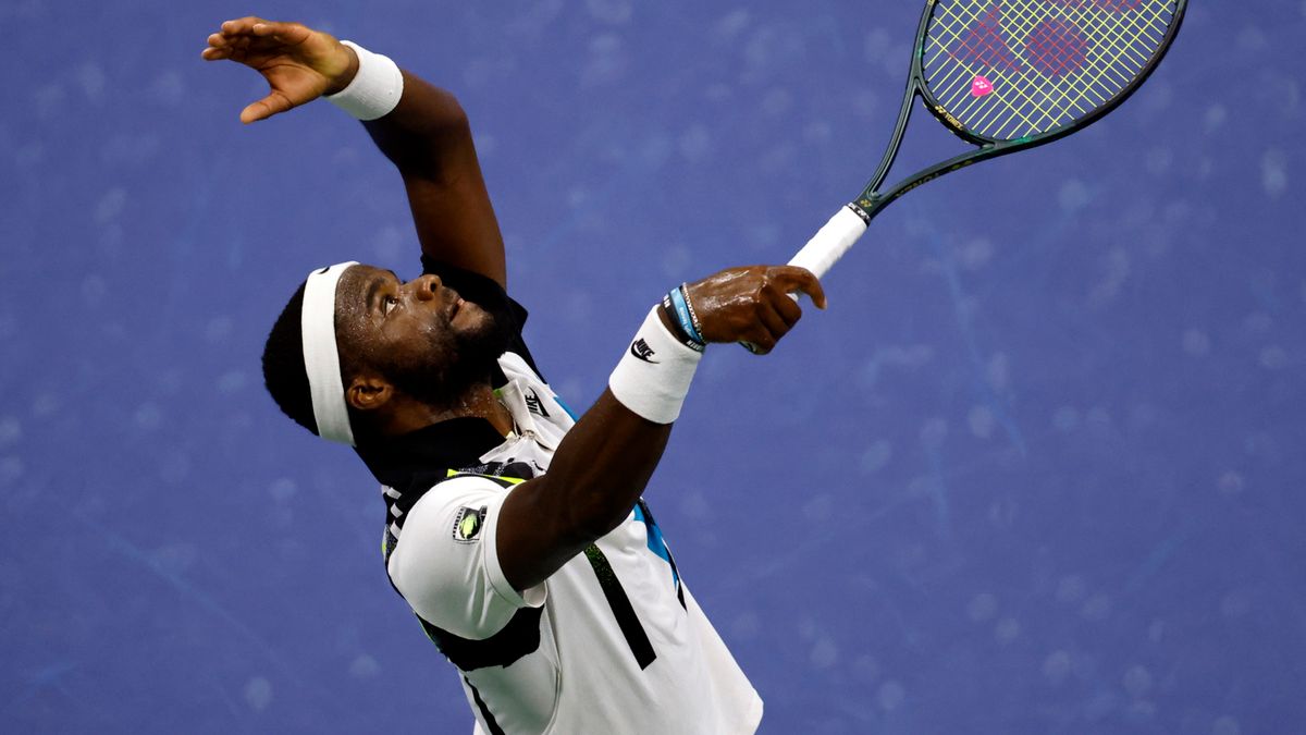 PAP/EPA / JASON SZENES / Na zdjęciu: Frances Tiafoe