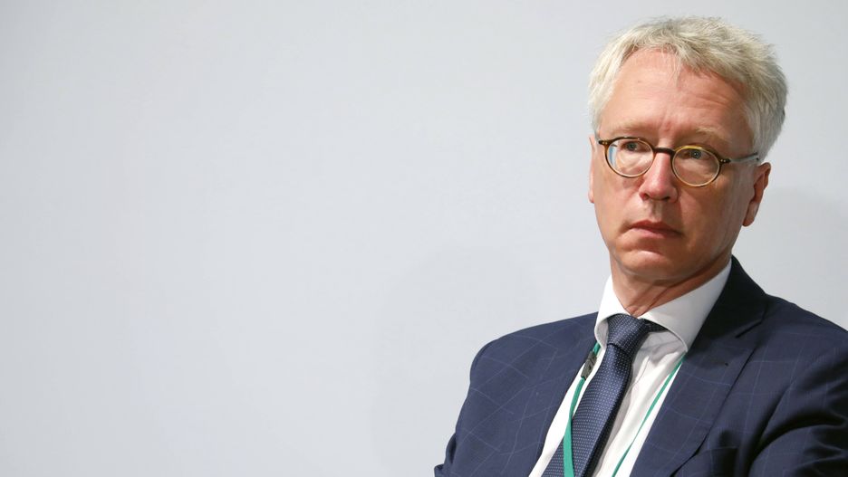 Profesor Peter Loew, 