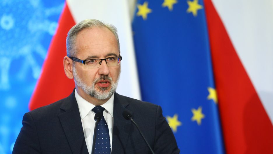 Warszawa, 28.09.2022. Koronawirus w Polsce. Minister zdrowia Adam Niedzielski podczas konferencji prasowej, 28 bm. w budynku Ministerstwa Zdrowia w Warszawie. Spotkanie dot. rozpoczęcia nowej kampanii społecznej, mającej zachęcić do szczepień przeciw COVID-19 kolejną dawką przypominającą. (mr) PAP/Rafał Guz