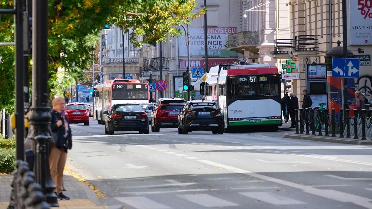 Autobusy przegubowe MPK Lublin na Krakowskim Przedmieściu