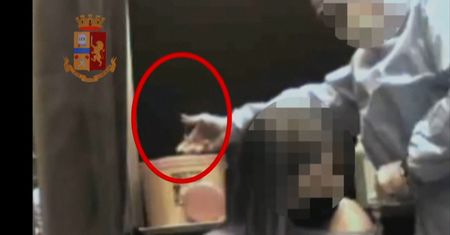 Fałszywe szczepienie na COVID-19 za łapówkę. Zatrzymanie pielęgniarza we Włoszech