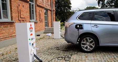 Problem hybryd plug-in. Badania pokazują, że kierowcy nie za bardzo chcą je ładować