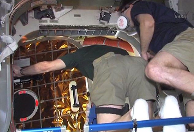 Astronauci wkraczają do jamy smoka. Załoga ISS na pokładzie SpaceX Dragon 5