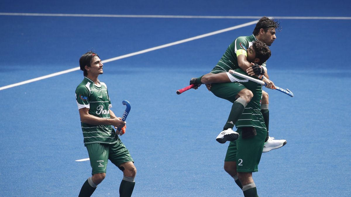 Team players of Pakistan celebrate after scoring a goal
KUALA LUMPUR, MALAYSIA - 2023/12/06: Team players of Pakistan celebrate after scoring a goal during the FIH Hockey Men's Junior World Cup Malaysia 2023 match between Netherlands and Pakistan at Bukit Jalil National Hockey Stadium. Final score; Netherlands 3:3 Pakistan. (Photo by Wong Fok Loy/SOPA Images/LightRocket via Getty Images)
SOPA Images
fih, men's, junior world cup malaysia 2023, match, bukit jalil national hockey stadium, 3:3, sports, hockey match, hockey players
