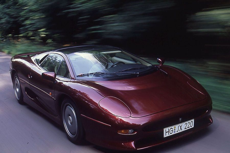 Jaguar XJ220 (fot. sportauto-online.de)