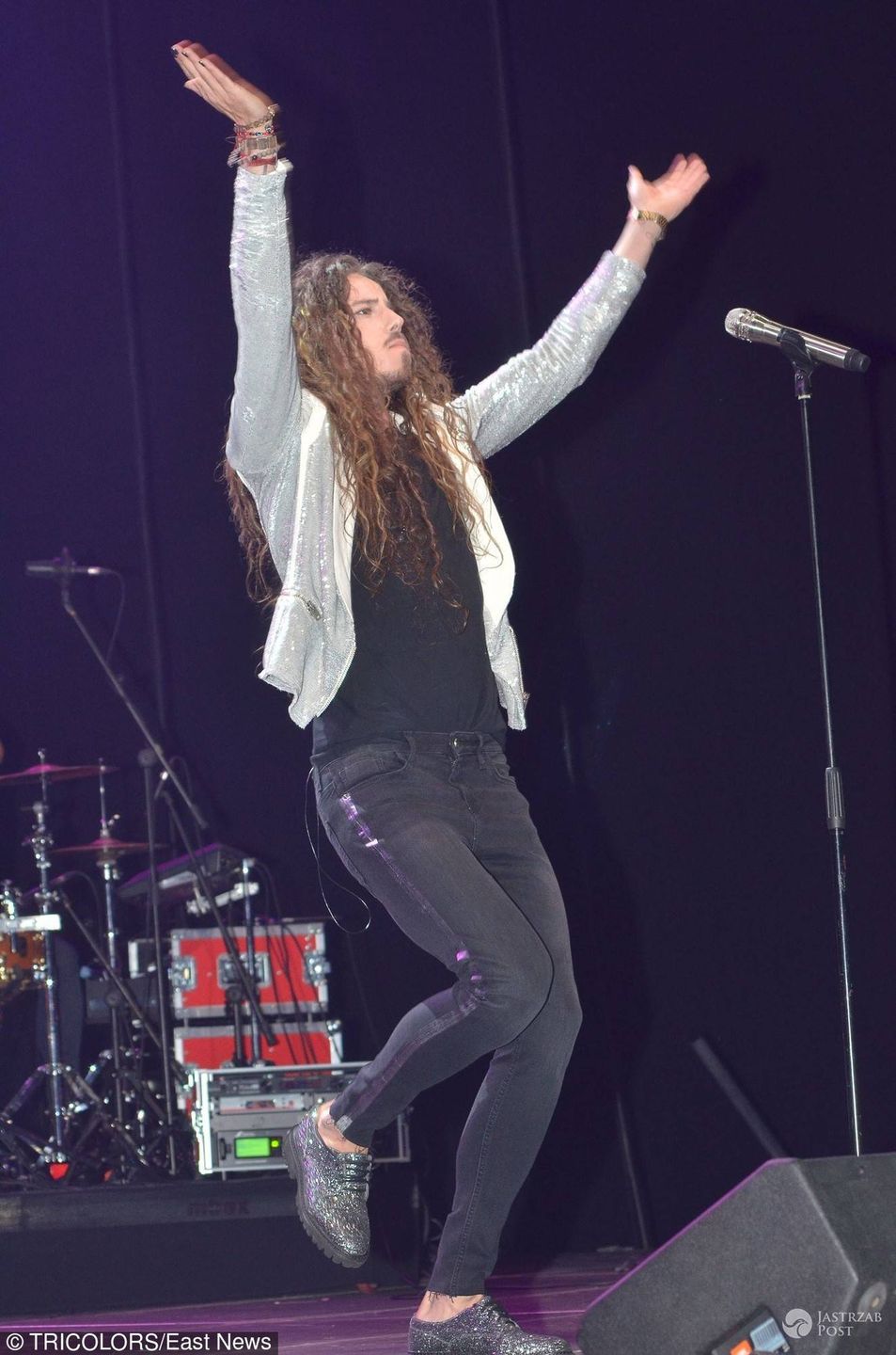 Michał Szpak - kto ubrał go na koncert?
