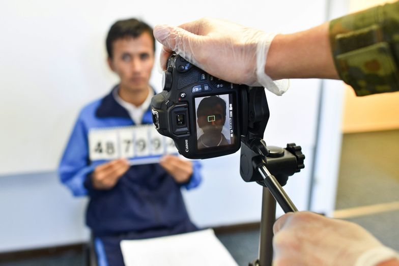 Imigranci w Polsce. Pod względem ich liczby zajmujemy drugie miejsce w Europie. Jak to możliwe?