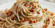 Włoch chwyciłby się za głowę. Wrzuć do carbonary zamiast mięsa