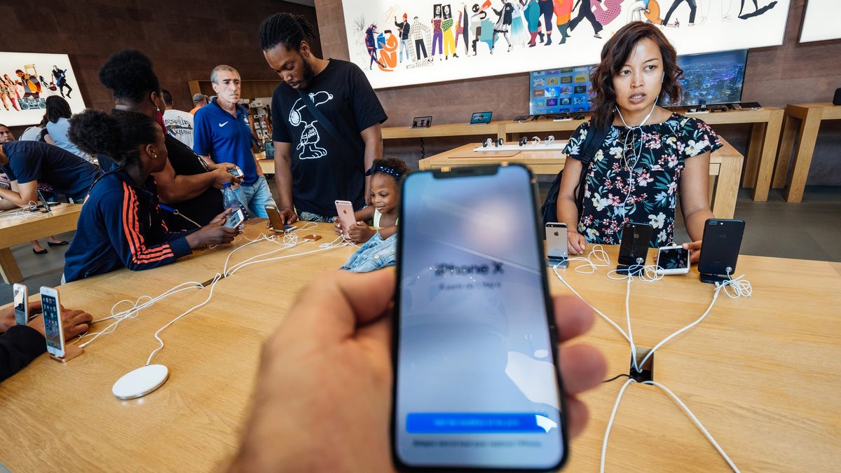 Chętnych na nowe iPhone'y nie zabraknie. (depositphotos)