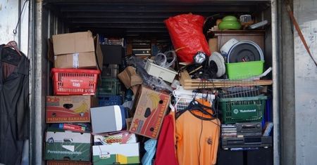Jak zorganizować przestrzeń do przechowywania rzeczy w małym mieszkaniu?