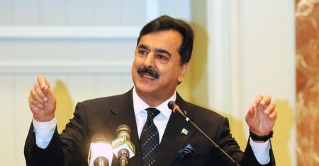 Premier Pakistanu oskarżony o obrazę sądu
