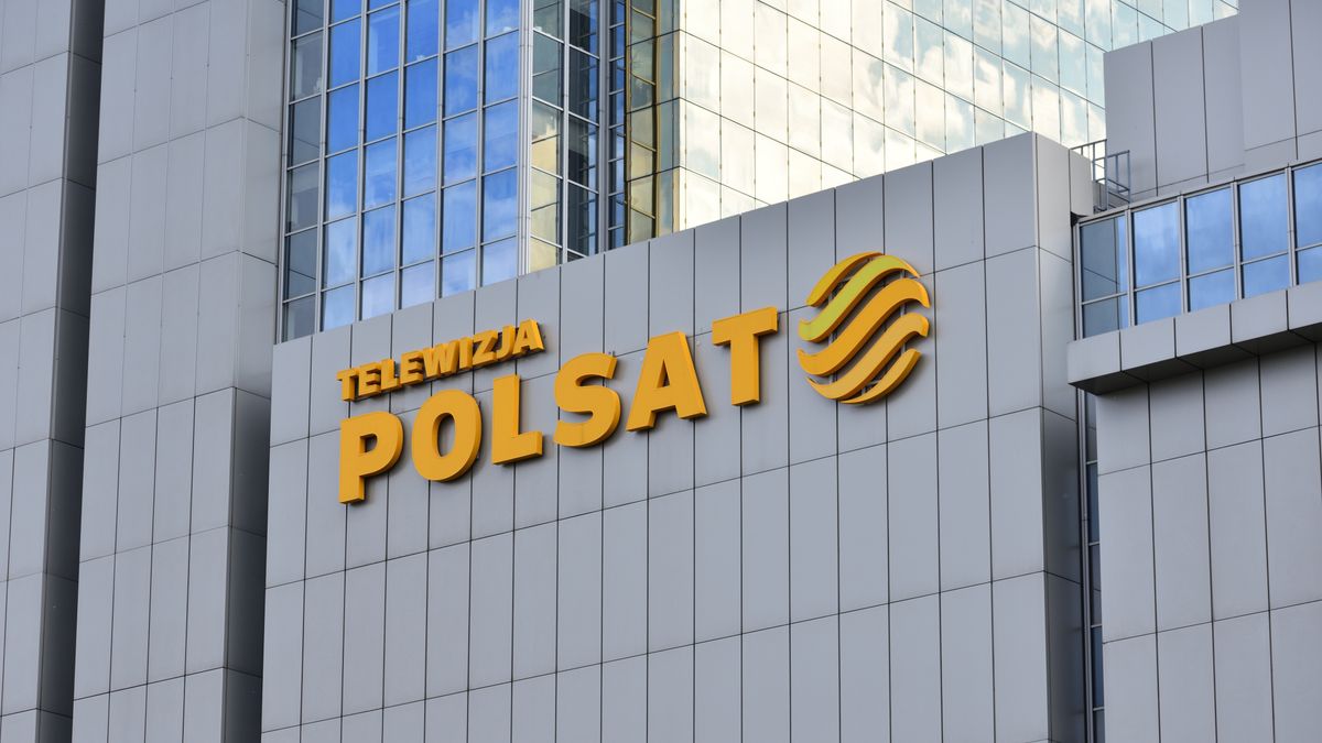 polsat, tv, channel, television, building, facade, logo, sign, emblem, poland, warsaw, signage, symbol, broadcast, media, logotype, outdoor, office, headquarter