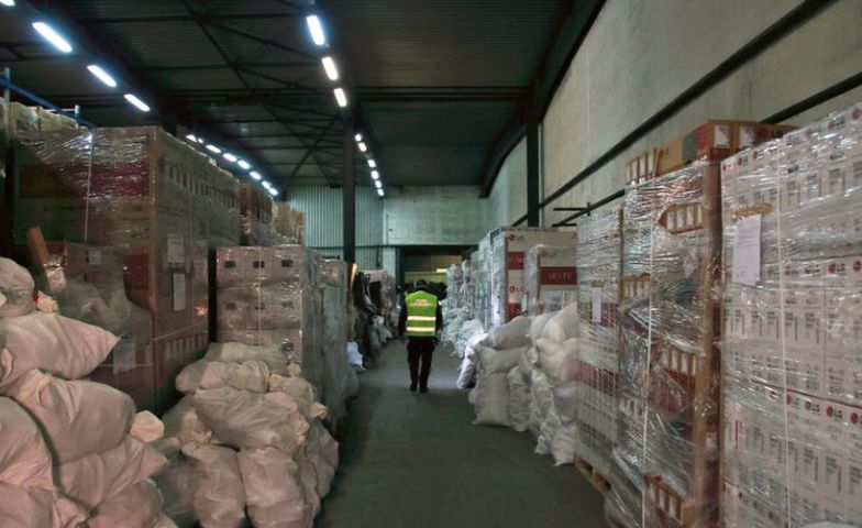 Funkcjonariusze skarbowi zarekwirowali całe magazyny towaru