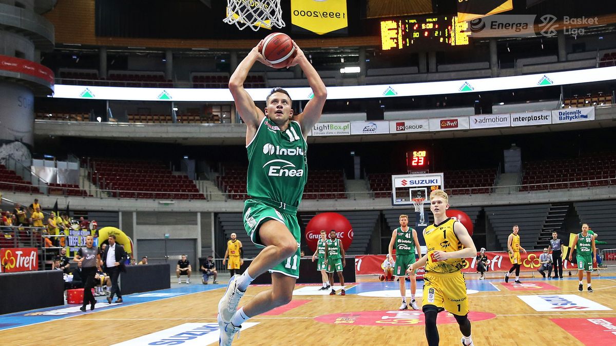 Zdjęcie okładkowe artykułu: Materiały prasowe / Andrzej Romański / Energa Basket Liga / Na zdjęciu: Marcel Ponitka (z piłką)