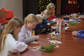 Szamotuły: Twórczy Maraton Mikołajkowy w Szamotulskim Ośrodku Kultury