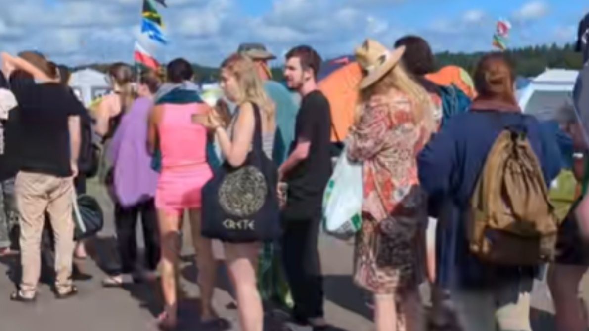 Kolejka do prysznica na Pol'And'Rock Festiwal wzbudziła spore kontrowersje