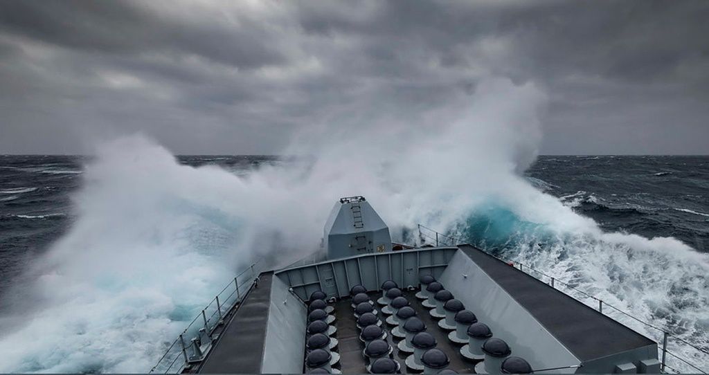 Wyrzutnie pociskow CAMM na fregacie HMS Lancaster typu 23, fot. Crown copyright 2021