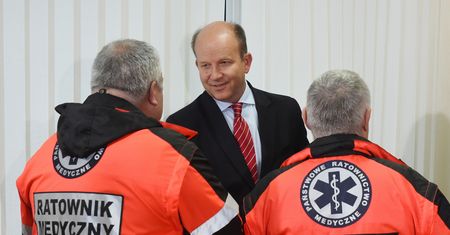 Minister Radziwiłł: jesteśmy otwarci na rozmowę z pracownikami medycznymi