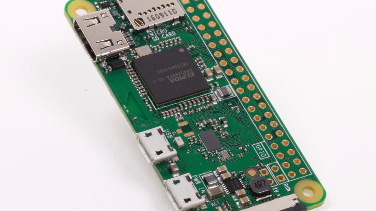 Raspberry Pi Zero W: minikomputer z WiFi i Bluetooth za 40 złotych 1