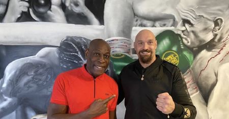 Legendarny bokser trenuje w Las Vegas. Ma królewskie warunki
