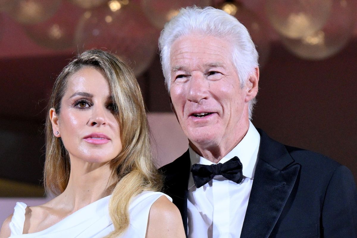 A 75-year-old Gere at the Venice Film Festival fell to his knees before his wife