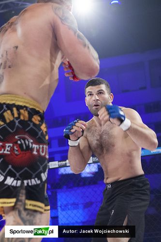 Hracho Darpinyan w Toruniu liczy na kolejny nokaut na Polaku