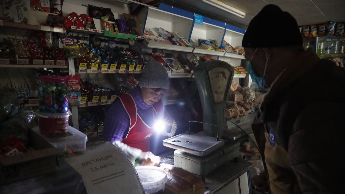 Na Ukrainie wprowadzono stan wojenny w związku z agresją Federacji Rosyjskiej 