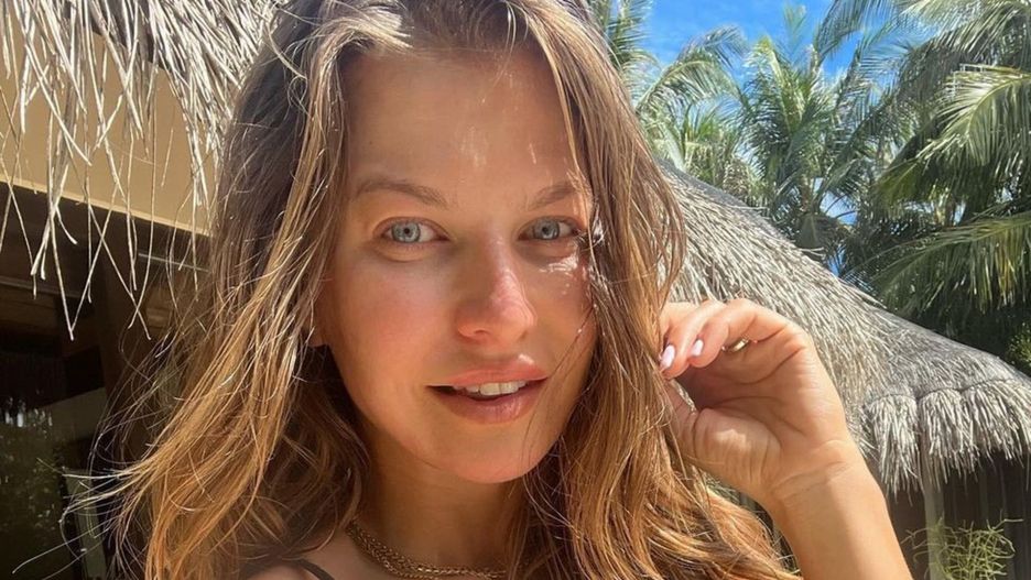 Anna Lewandowska pokazała stylizację z modną spódnicą