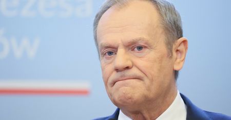 Benzyna za 5,19? Wiceminister szybko przestał bronić Tuska