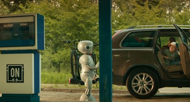 „Korzystaj z internetu do bezkońca" - namawia na wakacje Orange Polska