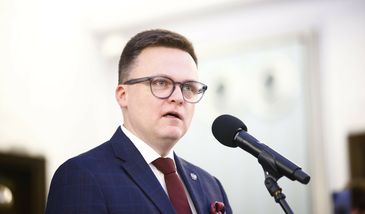 Konferencja Szymona Hołowni. Oglądaj na żywo