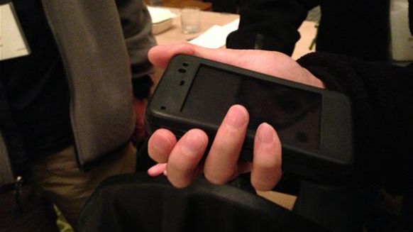 ForcePhone przytuli na odległość, przesyłając wibracje 1