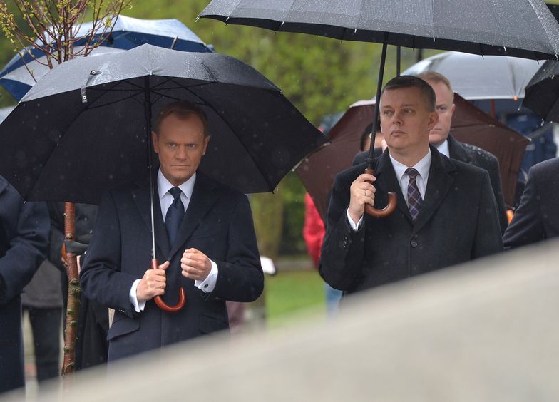 Premier Donald Tusk i szef MON Tomasz Siemoniak</br>podczas dzisiejszych uroczystości