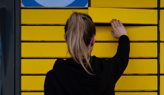 Internet górą. Polacy oszczędzają, ale to głównie problem stacjonarnych sklepów