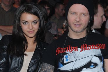 Wiemy, kim jest piękna dziewczyna Majdana!