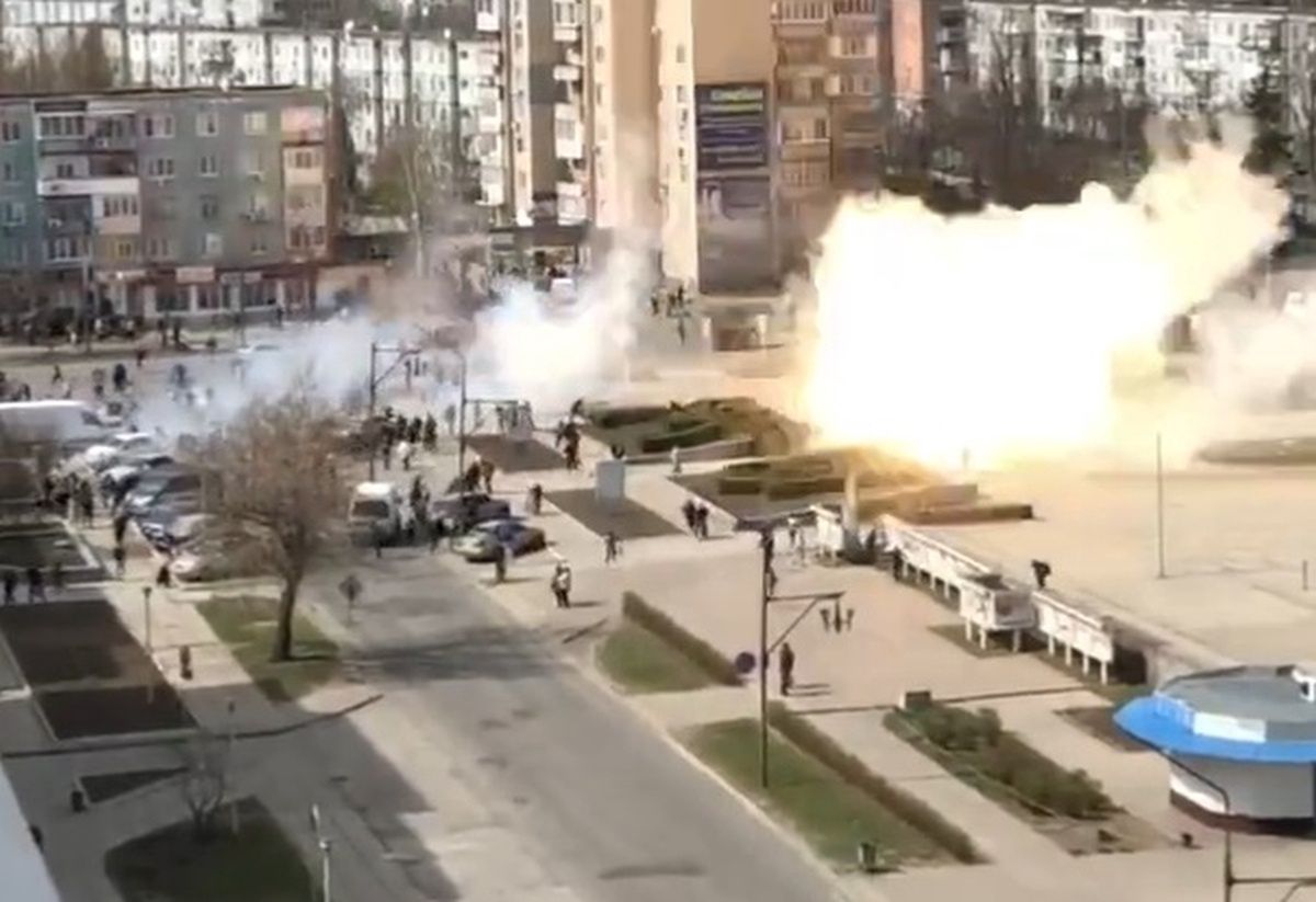 Rosjanie brutalnie przerwali protest. Dramatyczne sceny w Ukrainie