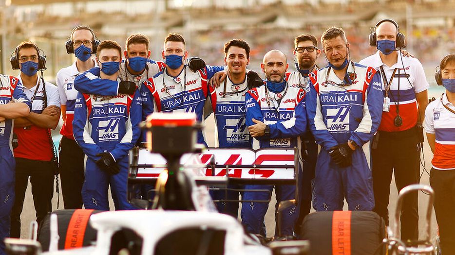 Materiały prasowe / Haas / Na zdjęciu: personel Haasa