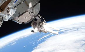 BBC Earth HD Pewnego razu w kosmosie